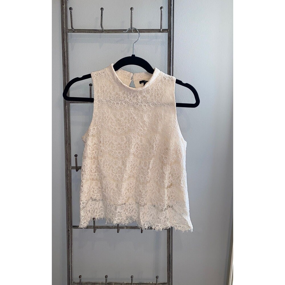 Forever 21 Lace sleeveless blouse tank top